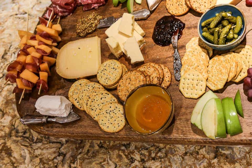 Five Elements to a Perfect Charcuterie Board, Sunny Coastlines Blog