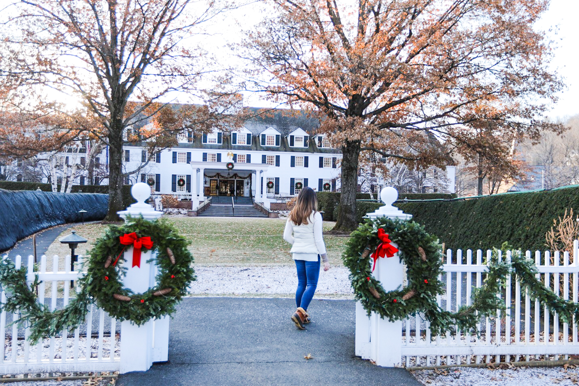 Vermont | Spend the Holidays at the Woodstock Inn | Woodstock, Vermont featured by top Boston travel blog Sunny Coastlines