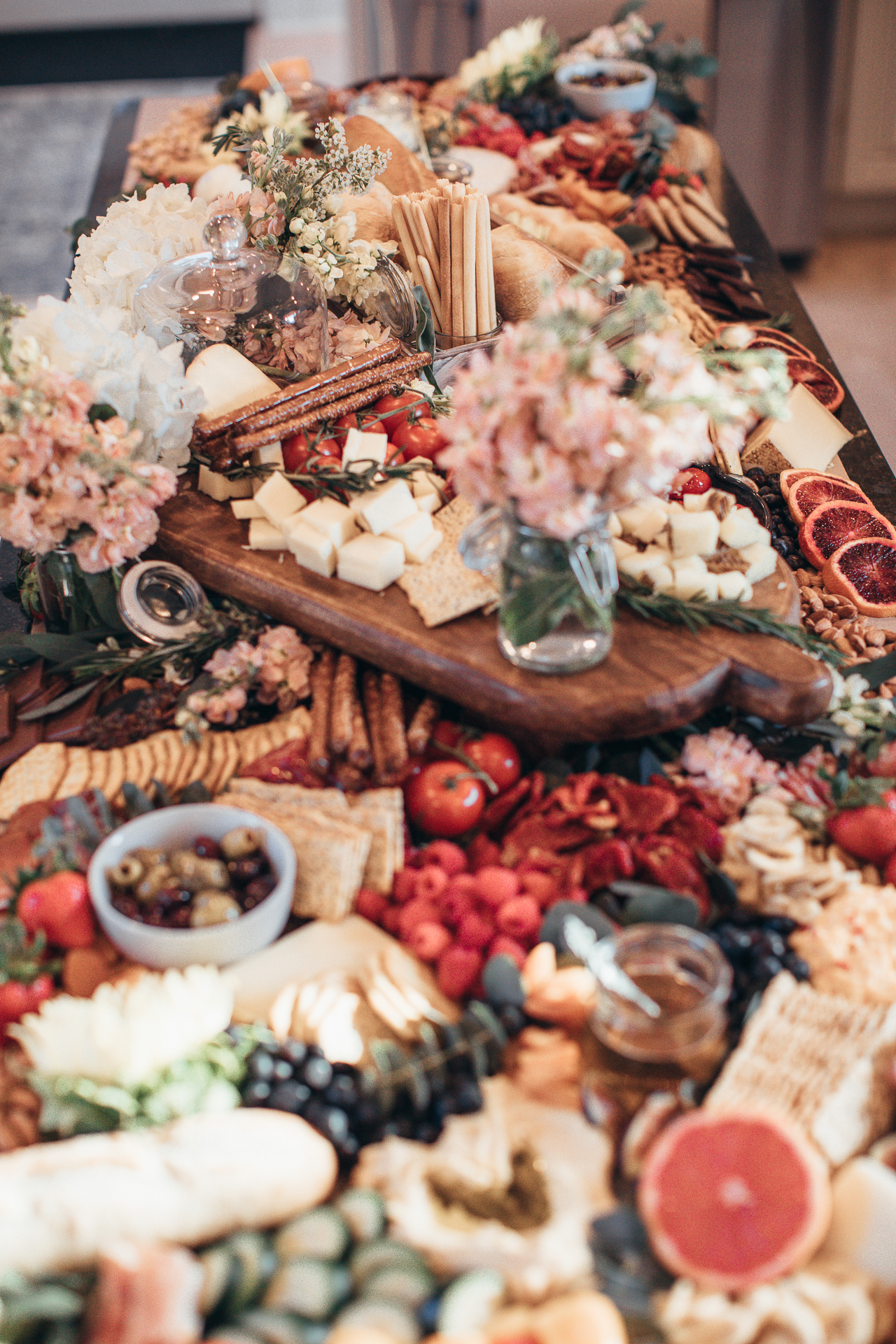 How to Make a Grazing Table for Your Next Party - The E List