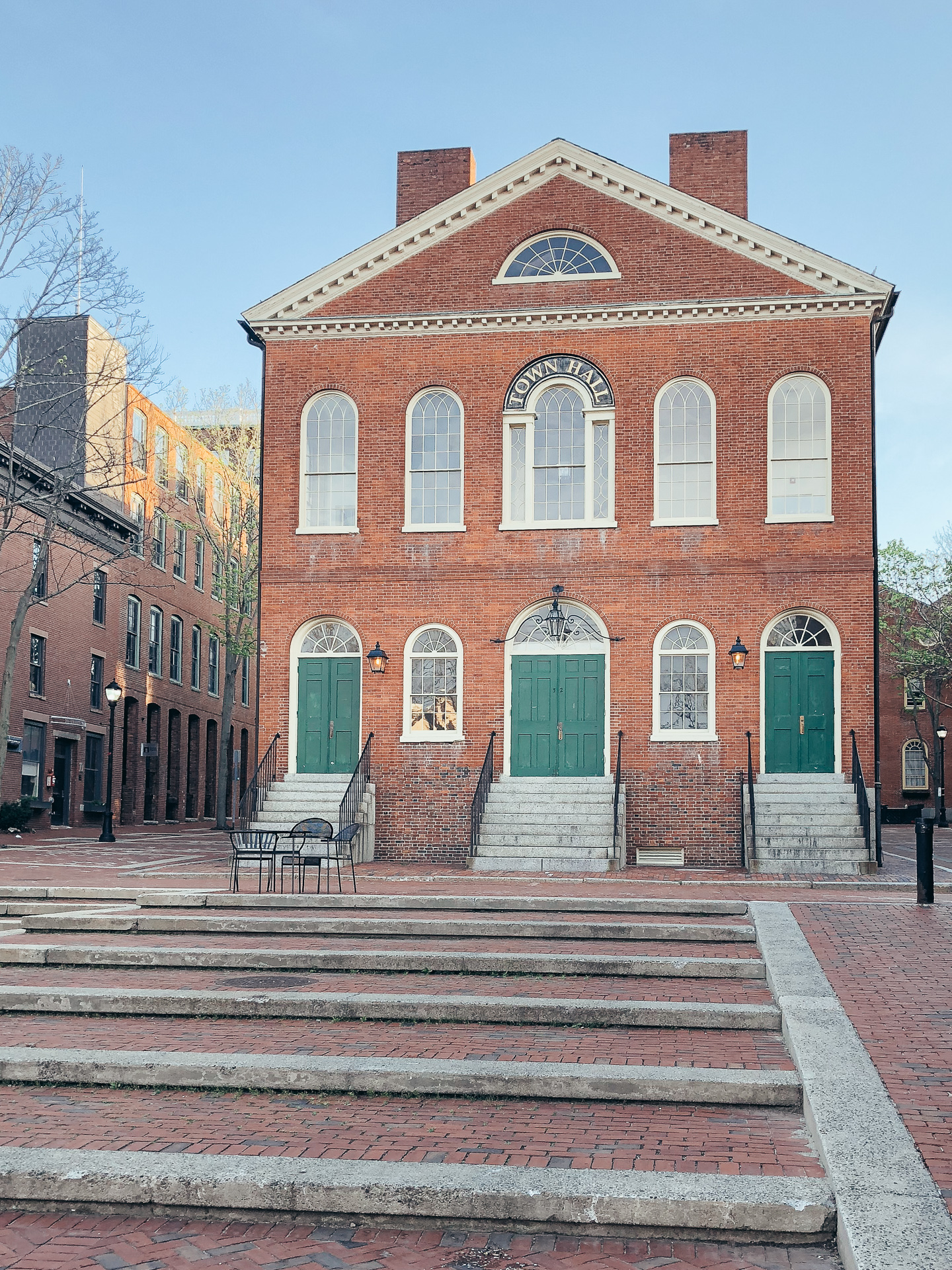 A New England Travel Guide: Salem, Ma - A New England Weekend Getaway Guide: Salem, Ma featured by popular Boston travel blogger, Sunny Coastlines