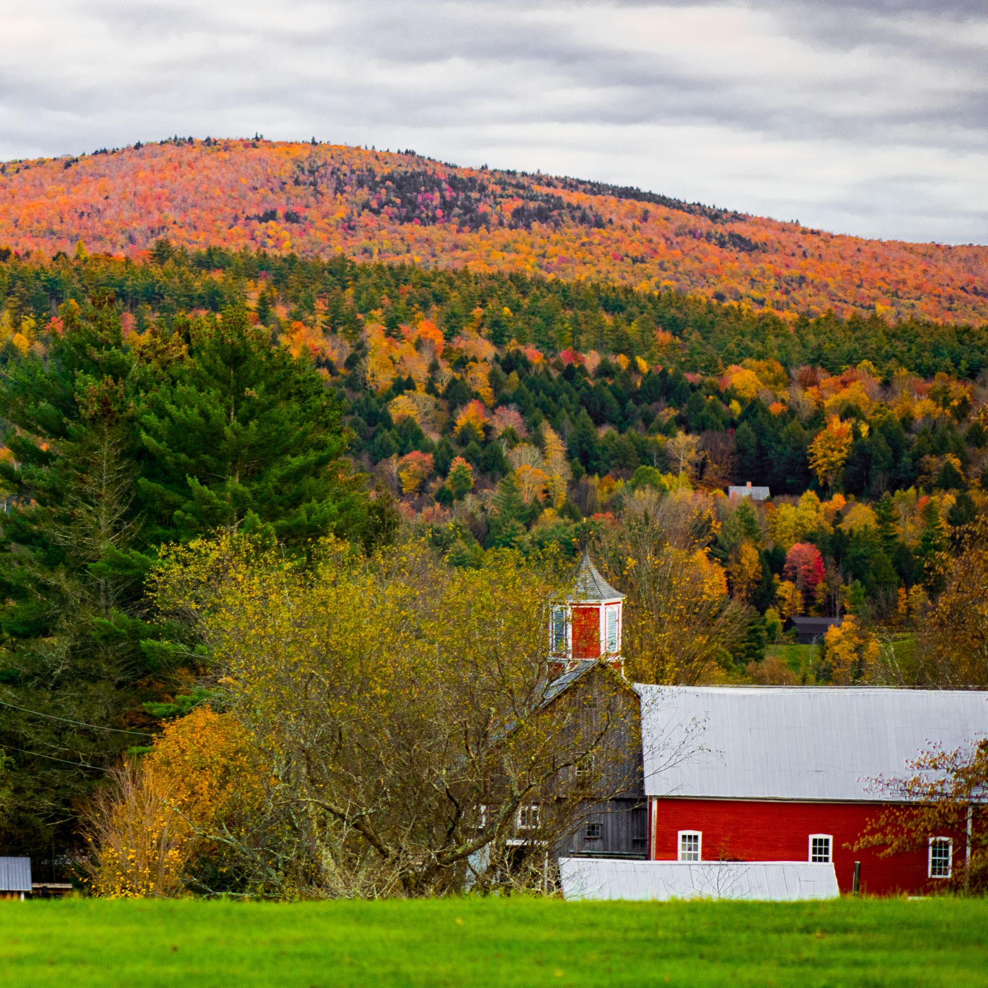 mad river valley | woodstock | 4 New England Towns to Visit in Autumn featured by top Boston travel blog Sunny Coastlines