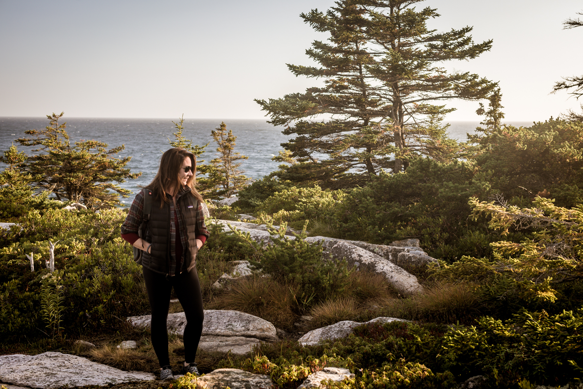 fall sunglasses | Fall Sunglasses Trends: the New Ray-Ban for Women Now Available at Kohl's by popular New England fashion blogger Shannon Shipman: image of a woman standing outside by the ocean and wearing Kohl's Ray-Ban RB3025 Original Aviator 58mm Sunglasses.
